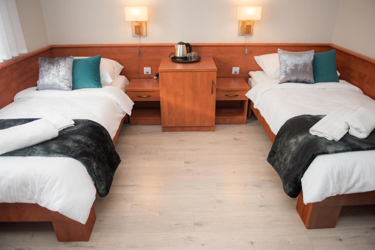 Aparthotel Geris Częstochowa Esterno foto