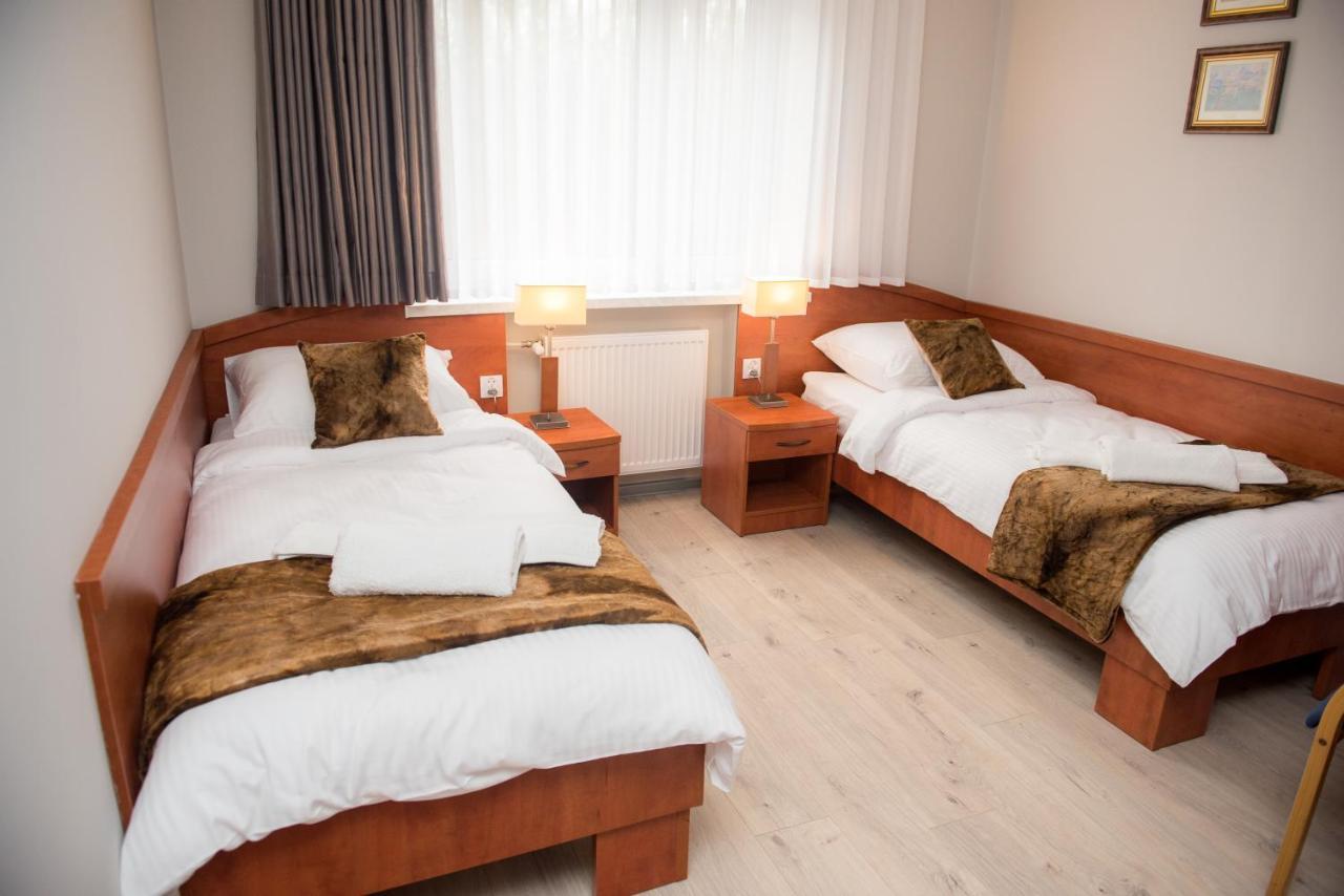 Aparthotel Geris Częstochowa Esterno foto