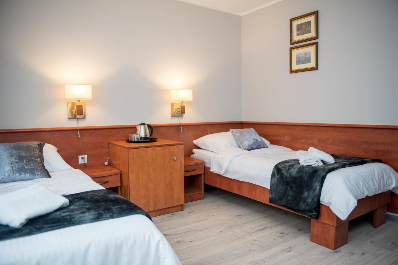 Aparthotel Geris Częstochowa Esterno foto